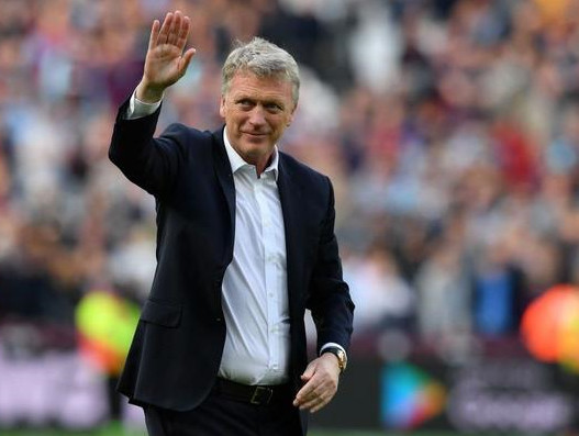  莱比锡主帅变阵三中卫收奇效  