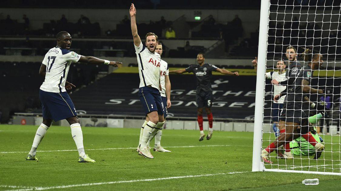 布伦特福德高空轰炸得手, 头球接力击溃热刺